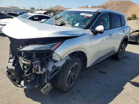 5N1BT3BB3RC704121 — 2024 Nissan Rogue, Передняя часть (Front End), фото до ремонта