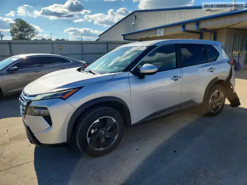 5N1BT3BB9RC699877 — 2024 Nissan Rogue, Задняя часть, фото до ремонта