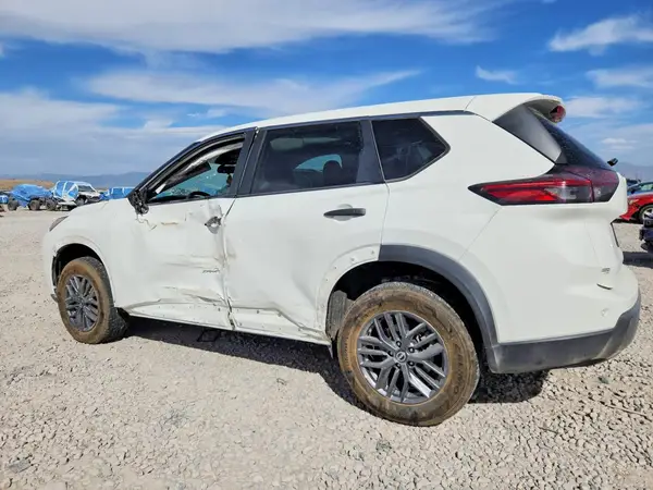5N1BT3ABXRC670874 — 2024 Nissan Rogue, фото 2 с аукциона Copart, Боковая часть