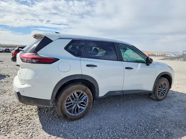 5N1BT3ABXRC670874 — 2024 Nissan Rogue, фото 3 с аукциона Copart, Боковая часть