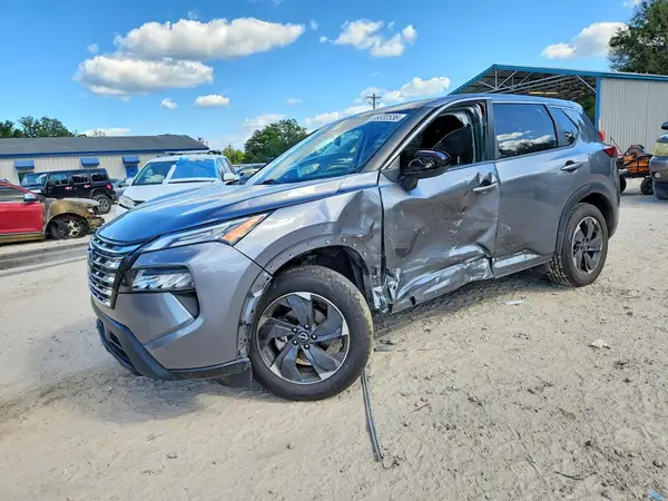 JN8BT3BA5RW350438 — 2024 Nissan Rogue, Боковая часть (Side), фото до ремонта