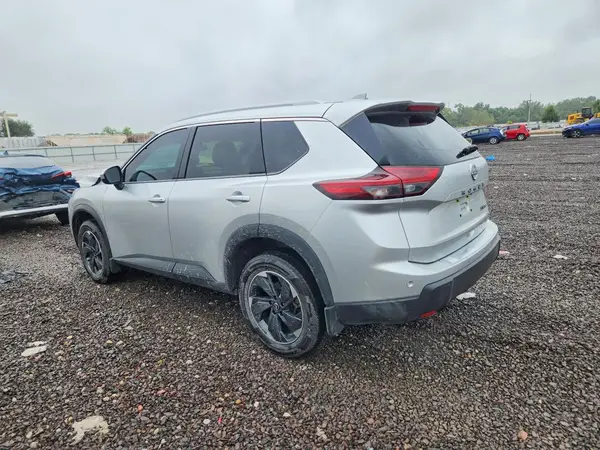 JN8BT3BB8RW422919 — 2024 Nissan Rogue, фото 2 с аукциона Copart, Передняя часть