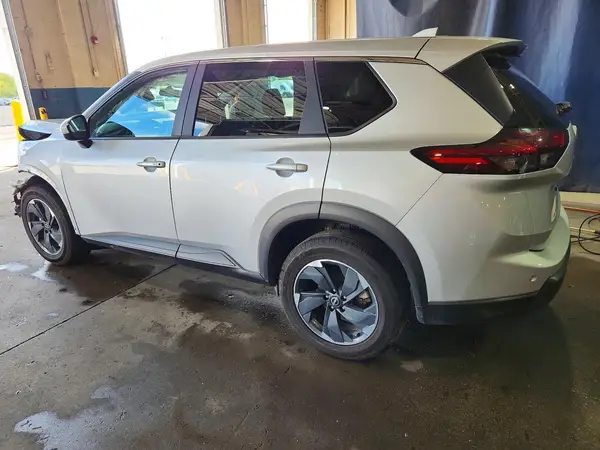 5N1BT3BB5SC778212 — 2025 Nissan Rogue, фото 2 с аукциона Copart 13.10.2026, Передняя часть