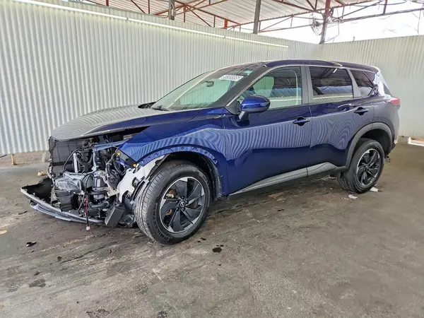 5N1BT3BB1SC816745 — 2025 Nissan Rogue, Передняя часть (Front End), фото до ремонта