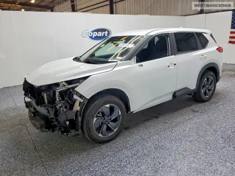 5N1BT3BA5SC829828 — 2025 Nissan Rogue, Передняя часть, фото до ремонта