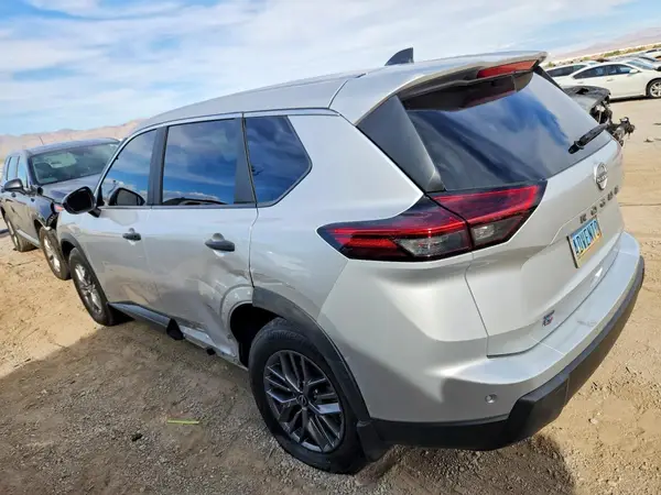 5N1BT3AA5SC823920 — 2025 Nissan Rogue, фото 2 с аукциона Copart, Боковая часть