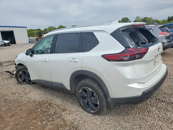 5N1BT3BB8TC692331 — 2026 Nissan Rogue, фото 2 с аукциона Copart, Боковая часть