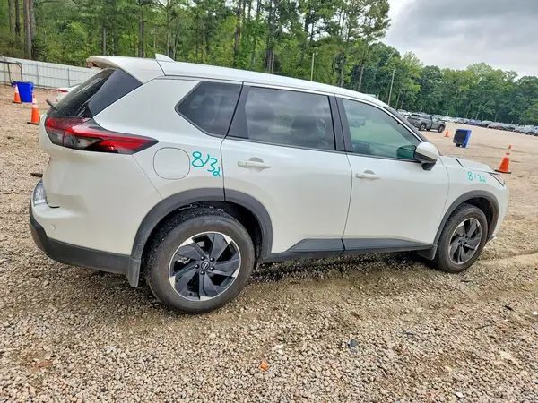 5N1BT3BA6TC722126 — 2026 Nissan Rogue, фото 3 с аукциона Copart, Передняя часть