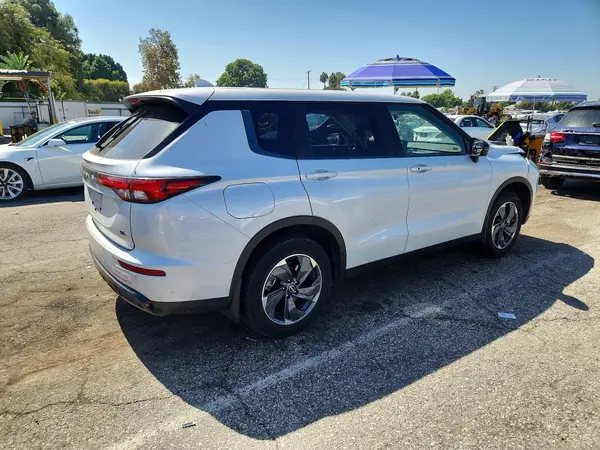 2026 NISSAN ROGUE VIN JA4T0LA97TZ028335 фото 3