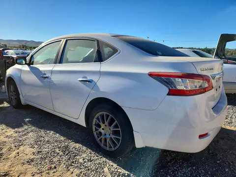 3N1AB7AP1FY380910 — 2015 Nissan Sentra, фото 2 с аукциона Copart 14.10.2026, Механические повреждения