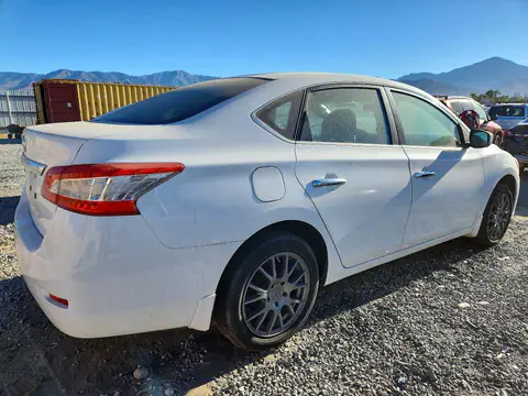 3N1AB7AP1FY380910 — 2015 Nissan Sentra, фото 3 с аукциона Copart 14.10.2026, Механические повреждения