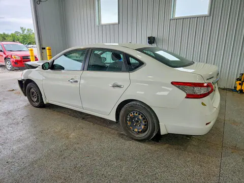 2015 NISSAN SENTRA VIN 3N1AB7AP7FY233040 фото 2