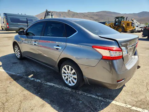2015 Nissan Sentra VIN 3N1AB7AP1FY286204 фото 2