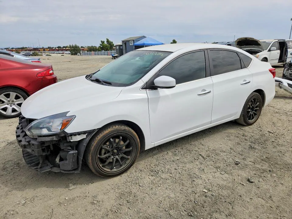 2017 Nissan Sentra VIN 3N1AB7AP3HY334725 фото 1