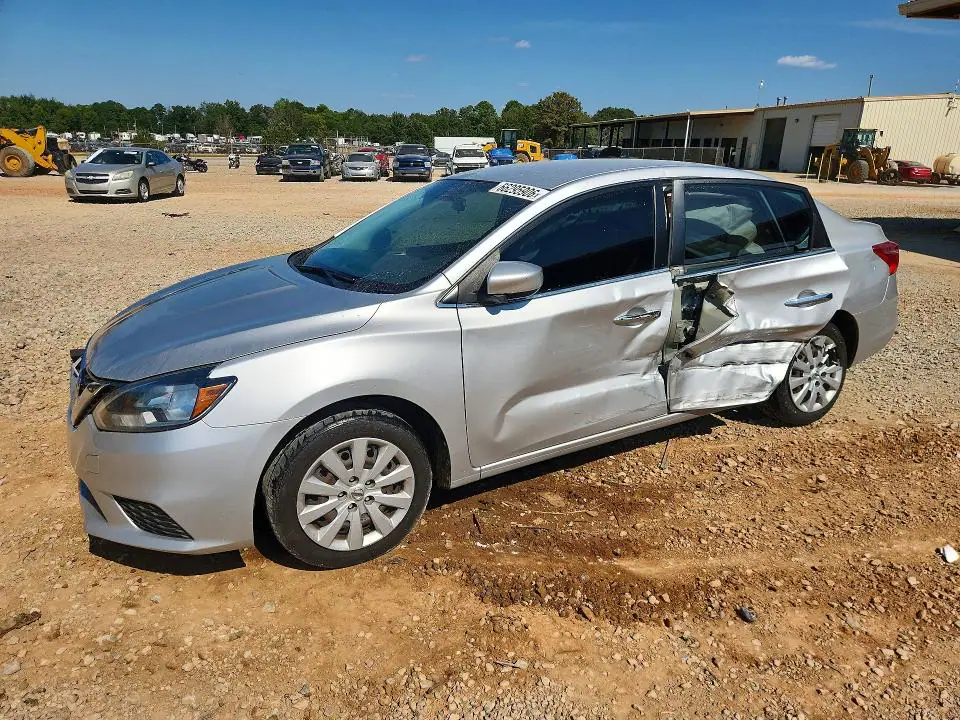 3N1AB7APXJY292639 Nissan Sentra 2018 — повреждение Боковая часть, фото до ремонта