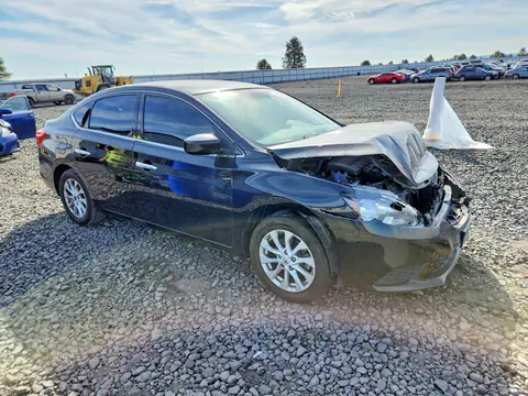 3N1AB7AP1JY262218 — 2018 Nissan Sentra, фото 4 с аукциона Copart 30.09.2026, Передняя часть
