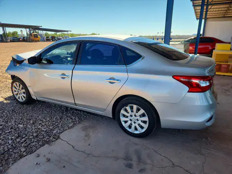 2018 Nissan Sentra VIN 3N1AB7AP0JY301817 фото 2