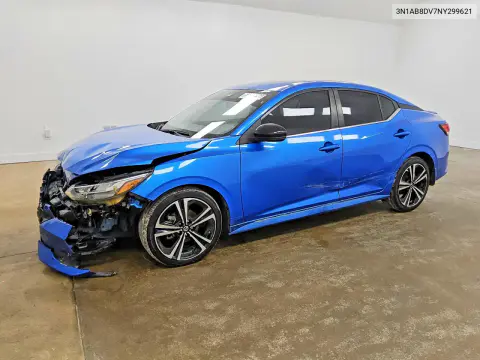 3N1AB8DV7NY299621 — 2022 Nissan Sentra, Передняя часть, фото до ремонта