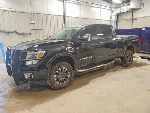 1N6BA1F44KN526527 — 2019 Nissan Titan XD, Передняя часть (Front End), фото до ремонта