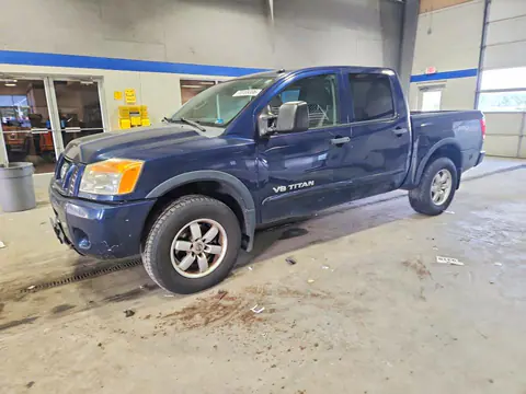 1N6AA0EC9CN329997 — 2012 Nissan Titan, Механические повреждения (Mechanical), фото до ремонта