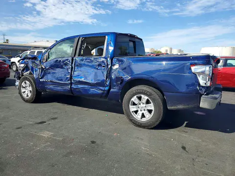2017 Nissan Titan VIN 1N6AA1EKXHN534006 фото 2