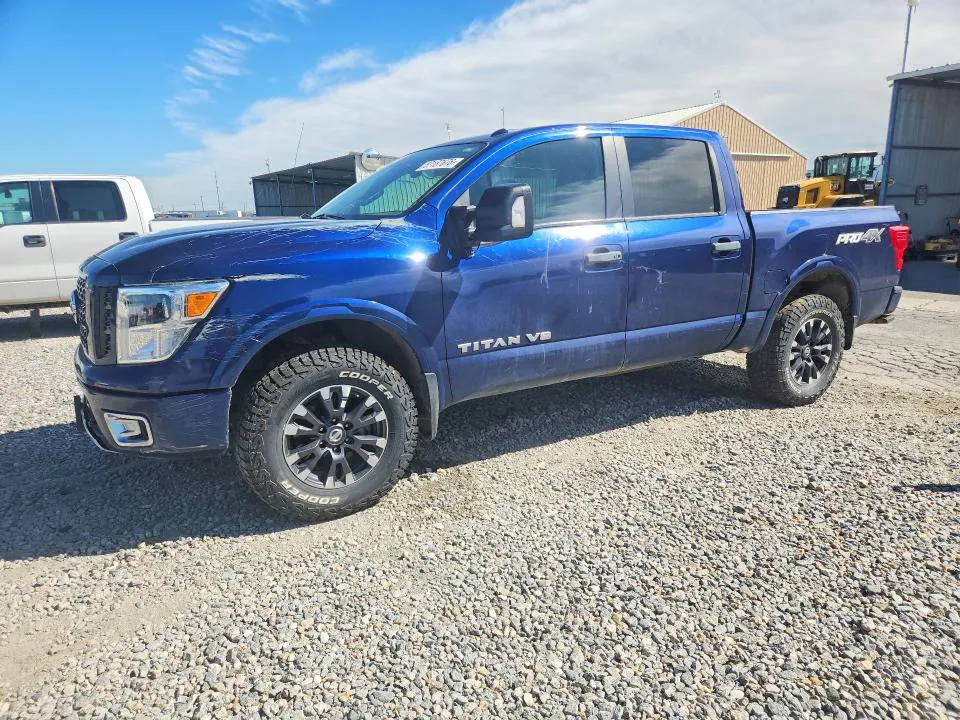 2018 Nissan Titan VIN 1N6AA1E55JN548721 фото 1