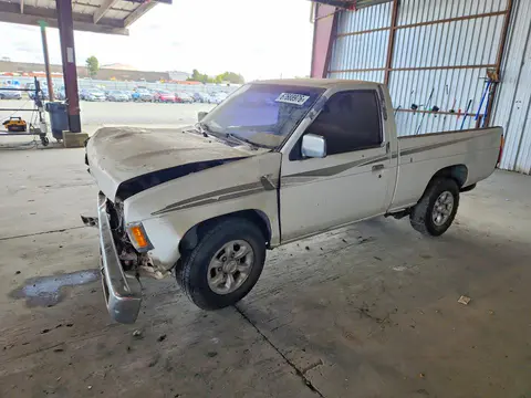 1N6SD11S7VC409585 — 1997 Nissan Truck, Задняя часть (Rear End), фото до ремонта