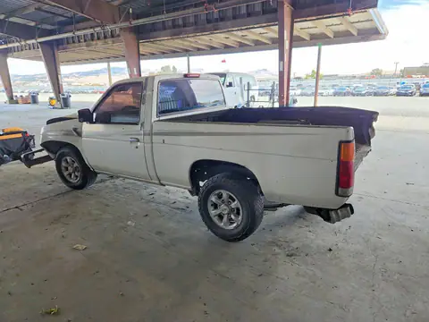 1997 NISSAN TRUCK VIN 1N6SD11S7VC409585 фото 2