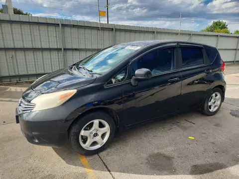 3N1CE2CP8EL394654 — 2014 Nissan Versa NOTE, Боковая часть (Side), фото до ремонта