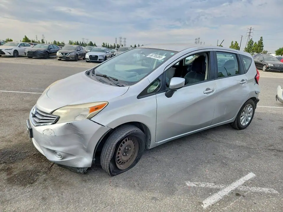 3N1CE2CP3GL362102 Nissan Versa NOTE 2016 — повреждение Задняя часть, фото до ремонта