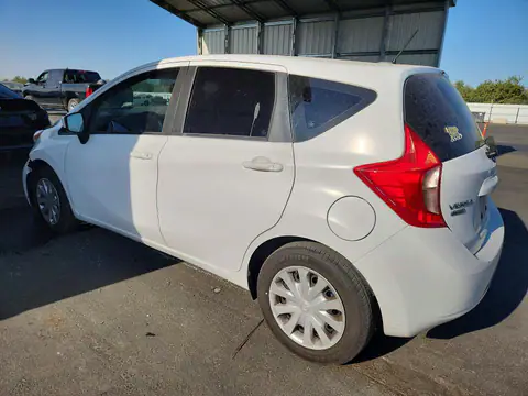 2016 Nissan VERSA NOTE VIN 3N1CE2CP4GL402655 фото 2