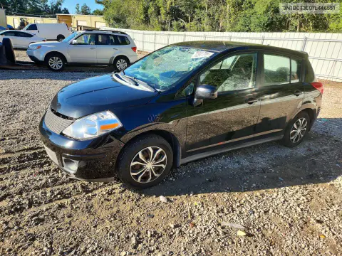 3N1BC13E07L446551 — 2007 Nissan Versa, Передняя часть, фото до ремонта