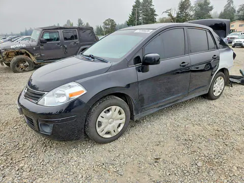 3N1BC1AP4BL392524 — 2011 Nissan Versa, Задняя часть (Rear End), фото до ремонта