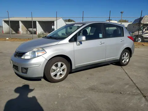 3N1BC1CP3CK806607 — 2012 Nissan Versa, Задняя часть (Rear End), фото до ремонта
