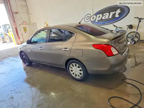 3N1CN7AP4DL892462 — 2013 Nissan Versa, фото 2 с аукциона Copart 15.10.2026, Град