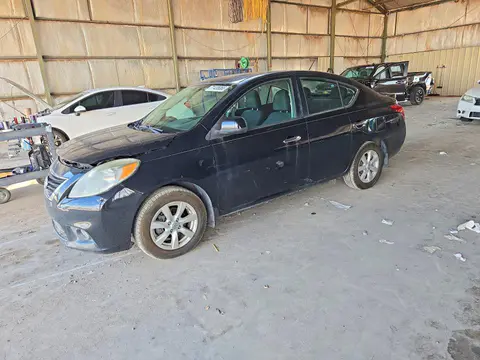 3N1CN7AP0DL851472 — 2013 Nissan Versa, Естественный износ (Normal Wear), фото до ремонта