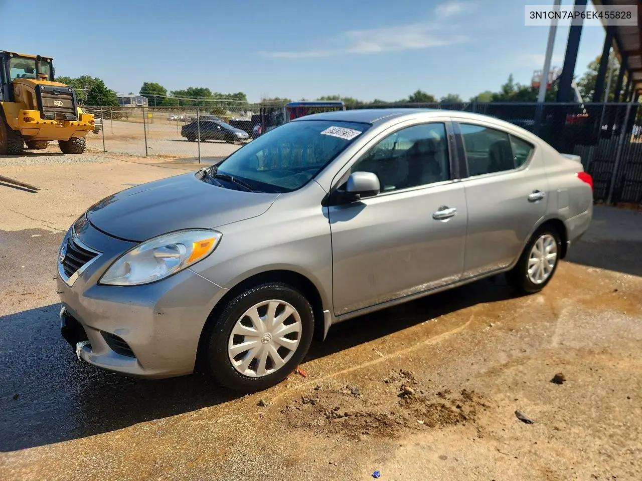 3N1CN7AP6EK455828 Nissan Versa 2014 — повреждение Мелкие вмятины и царапины, фото до ремонта