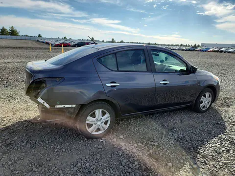 2015 Nissan Versa VIN 3N1CN7AP9FL836567 фото 3