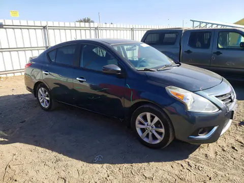 2015 Nissan Versa VIN 3N1CN7AP7FL800621 фото 4