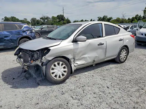 3N1CN7AP5GL835790 — 2016 Nissan Versa, Передняя часть (Front End), фото до ремонта