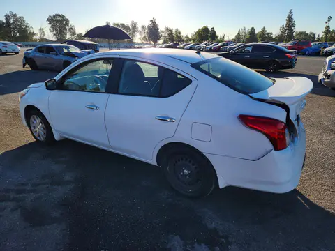 2016 Nissan Versa VIN 3N1CN7AP4GL839331 фото 2