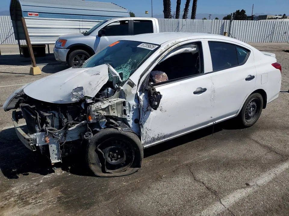 2017 Nissan Versa VIN 3N1CN7AP0HL849324 фото 1