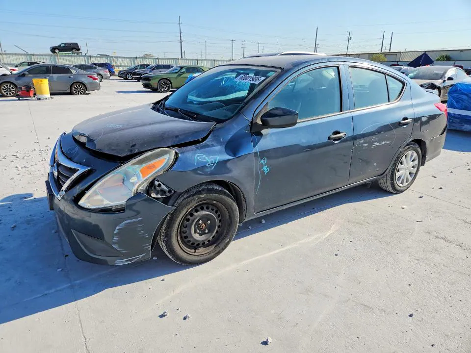 2017 NISSAN VERSA VIN 3N1CN7AP1HL825811 фото 1