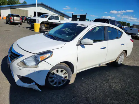 3N1CN7AP7HL847635 — 2017 Nissan Versa, Передняя часть (Front End), фото до ремонта