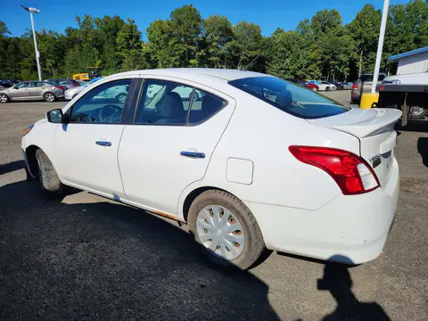 2017 Nissan Versa VIN 3N1CN7AP7HL847635 фото 2
