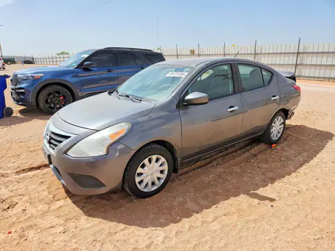 3N1CN7AP6JL818553 — 2018 Nissan Versa, Задняя часть, фото до ремонта