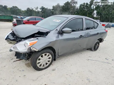 3N1CN7APXJL824078 — 2018 Nissan Versa, Передняя часть, фото до ремонта