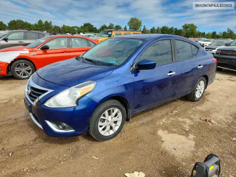 3N1CN7AP4JL833925 — 2018 Nissan Versa, Задняя часть, фото до ремонта