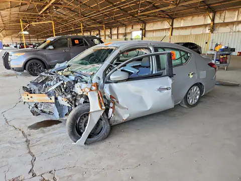 3N1CN7AP2KL850403 — 2019 Nissan Versa, Передняя часть (Front End), фото до ремонта