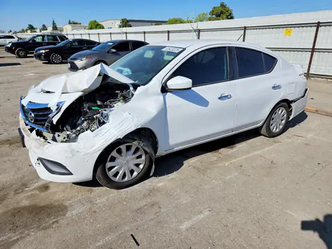 3N1CN7APXKL857924 — 2019 Nissan Versa, Передняя часть (Front End), фото до ремонта
